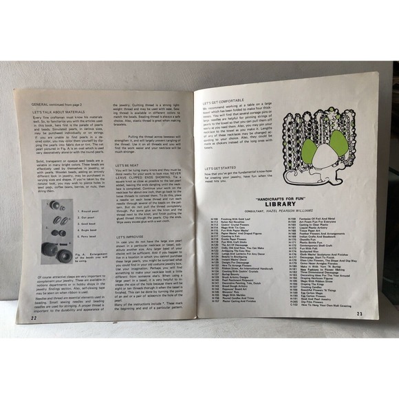 Vintage 1971 Bead and Pearl Jewelry Instruction Book Macrame Crochet Two Needle - Picture 5 of 7